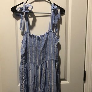 Like new H&M tie shoulder jumpsuit